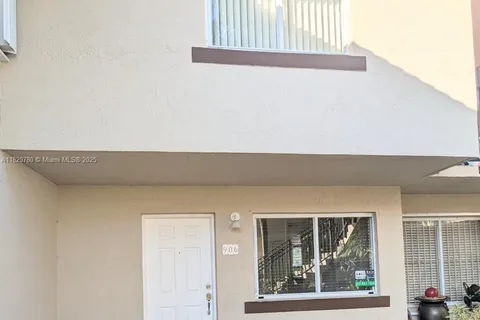 431 NW 82nd Ave # 906, Miami FL 33126