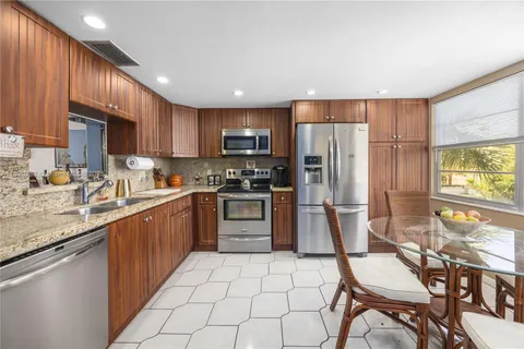 2504 Antigua Ter # O3, Coconut Creek FL 33066