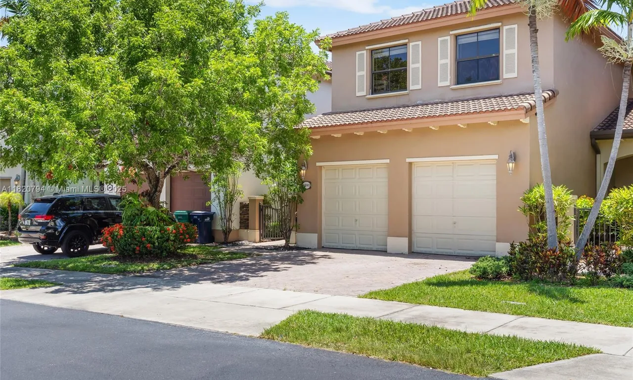 8890 SW 229th St, Cutler Bay FL 33190