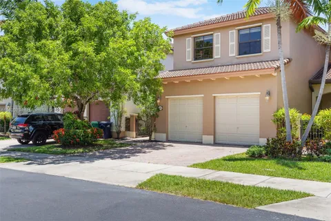 8890 SW 229th St, Cutler Bay FL 33190