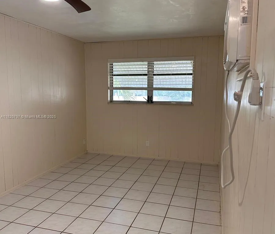 1919 N 38th Ave # 1, Hollywood FL 33021