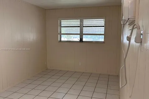 1919 N 38th Ave # 1, Hollywood FL 33021