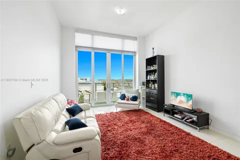 7825 NW 107th Ave # 822, Doral FL 33178