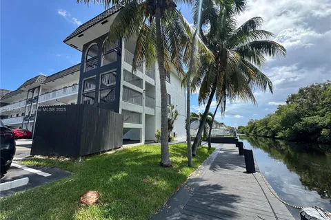 1400 NE 56th St # 113, Fort Lauderdale FL 33334