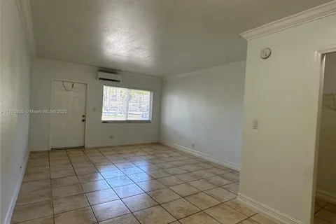 1400 NE 56th St # 113, Fort Lauderdale FL 33334