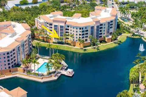 725 Crandon Blvd # 203, Key Biscayne FL 33149