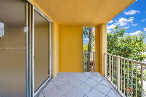 19555 E Country Club Dr # 8307, Aventura FL 33180