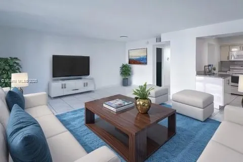1800 Collins Ave # 5C, Miami Beach FL 33139