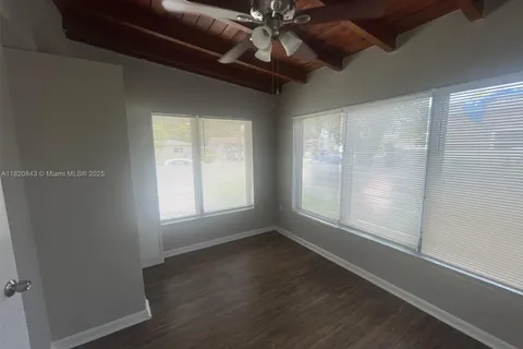 6428 Plunkett St, Hollywood FL 33023