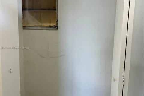 2331 NW Flagler Ter REAR, Miami FL 33125