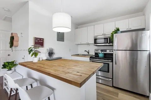 815 Tequesta St # 3, Fort Lauderdale FL 33312