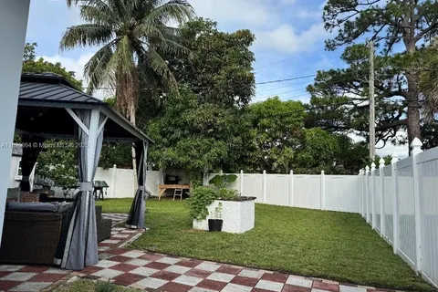 651 E Evanston Cir, Fort Lauderdale FL 33312