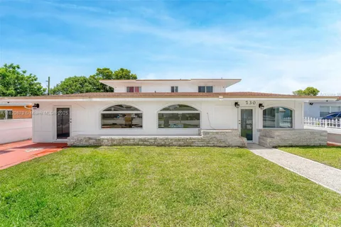 730 Curtiss Dr, Opa-Locka FL 33054