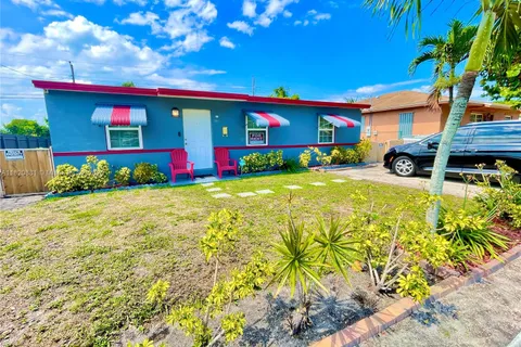 381 NW 16th St, Pompano Beach FL 33060