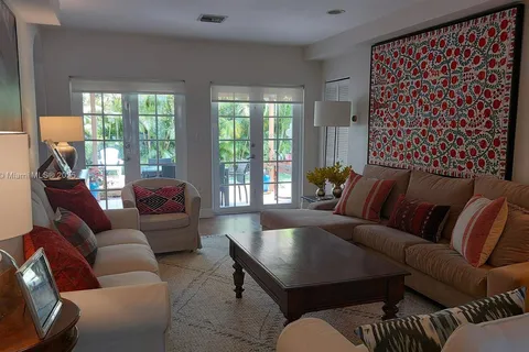 832 Wallace St, Coral Gables FL 33134
