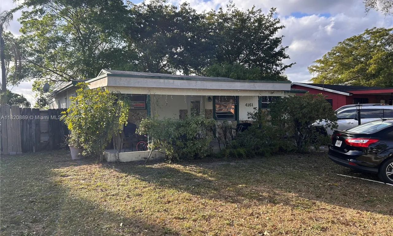 4161 SW 56th Ter, Davie FL 33314