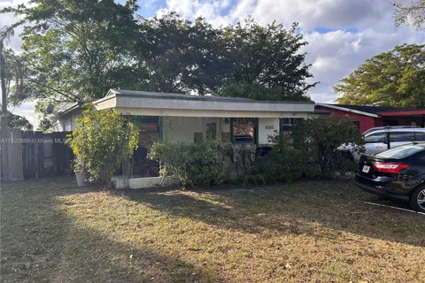 4161 SW 56th Ter, Davie FL 33314