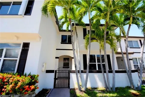 8635 SW 152nd Ave # 218, Miami FL 33193