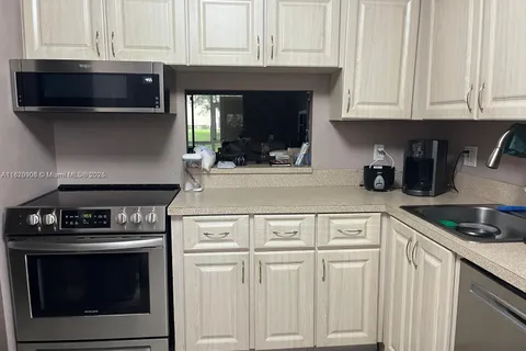2900 Fiore Way # 1080, Delray Beach FL 33445