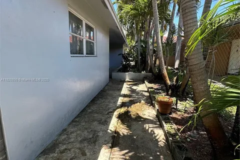 1241 NE 2nd Ave # 1241, Fort Lauderdale FL 33304