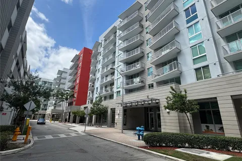 7875 NW 107th Ave # 215, Doral FL 33178