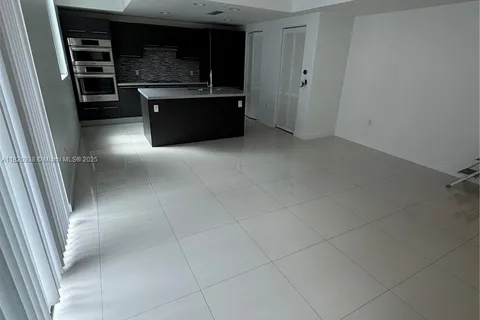 7875 NW 107th Ave # 215, Doral FL 33178