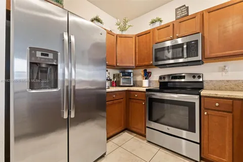 3507 W 89th Pl, Hialeah FL 33018