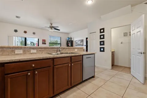 3507 W 89th Pl, Hialeah FL 33018