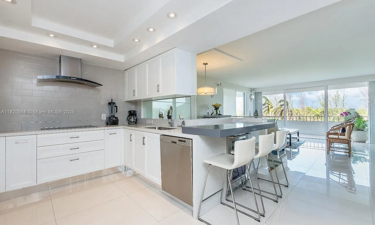 155 Ocean Lane Dr # 308, Key Biscayne FL 33149