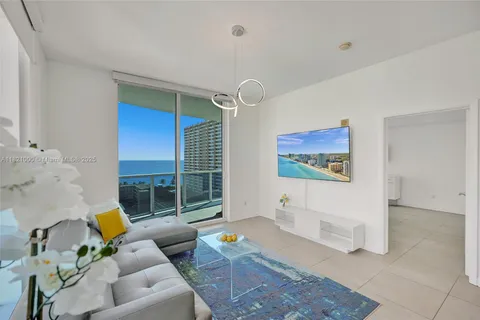 1945 S Ocean Dr # 1114, Hallandale Beach FL 33009