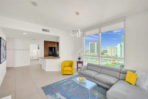 1945 S Ocean Dr # 1114, Hallandale Beach FL 33009