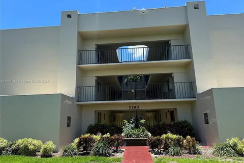5160 Las Verdes Cir # 103, Delray Beach FL 33484