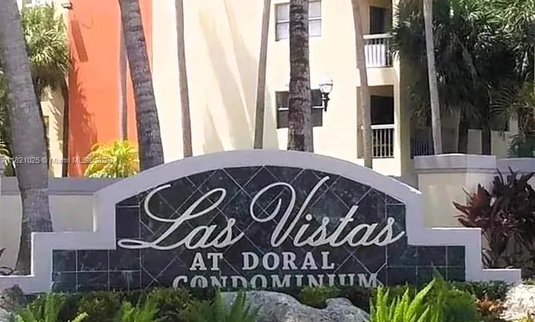 8290 Lake Dr # 319, Doral FL 33166