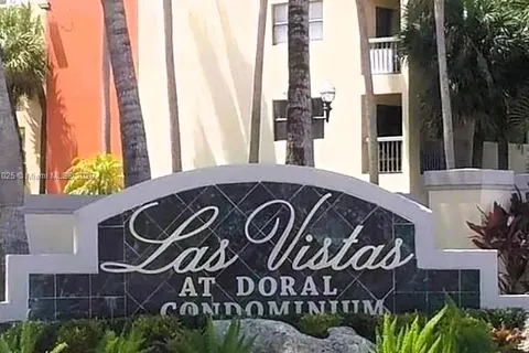 8290 Lake Dr # 319, Doral FL 33166