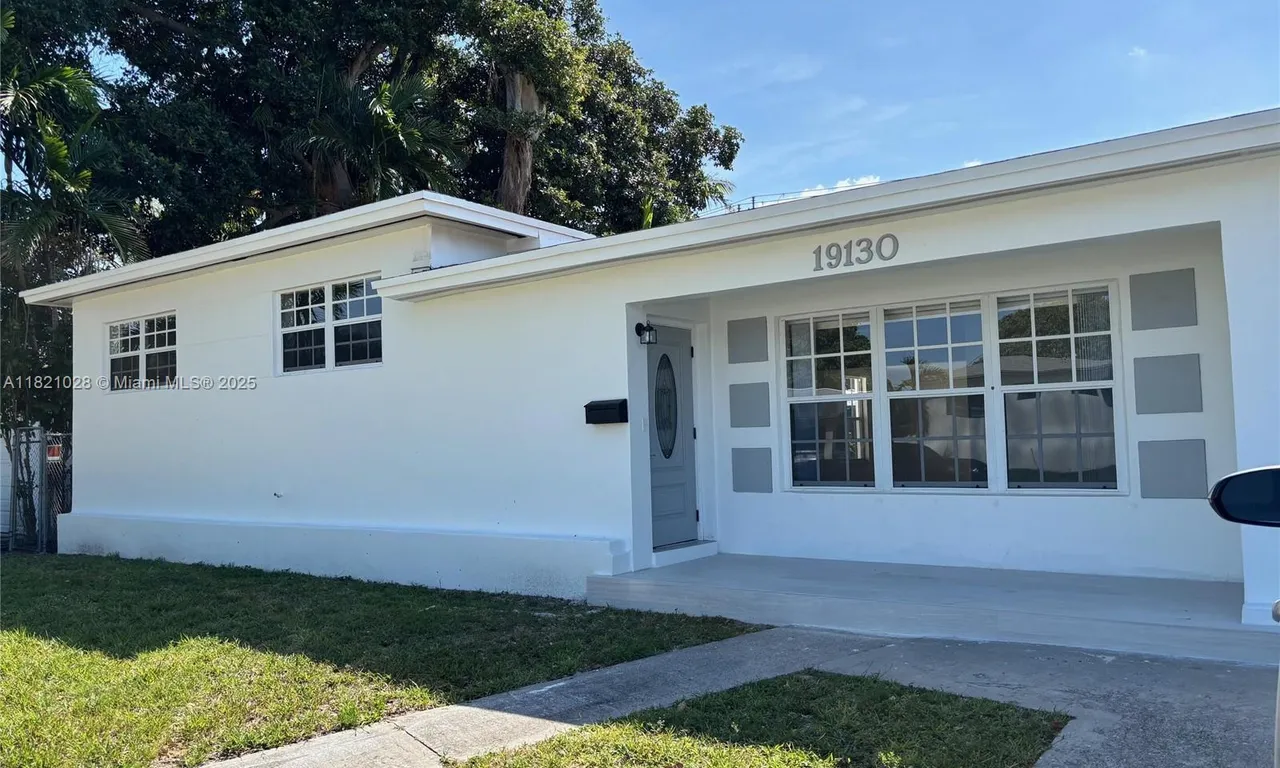 19130 NW 10th Ct, Miami Gardens FL 33169