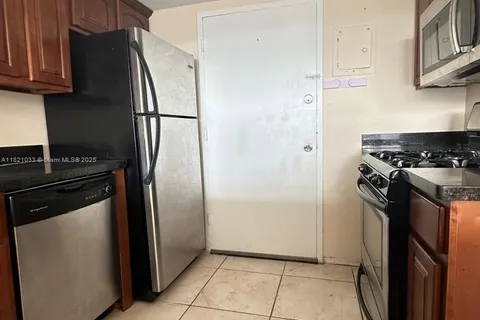 2175 NE 170th St # 305, North Miami Beach FL 33162