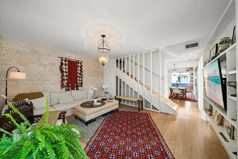163 N Shore Dr # 1, Miami Beach FL 33141