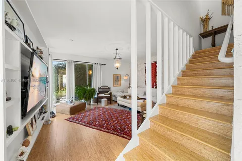 163 N Shore Dr # 1, Miami Beach FL 33141