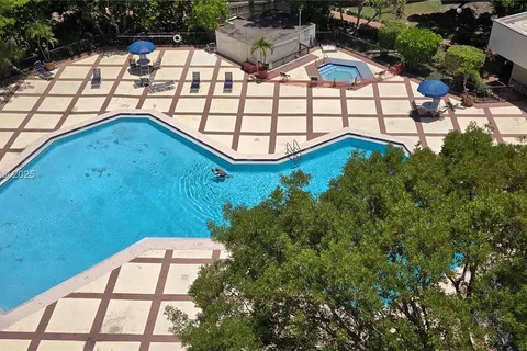 17011 N Bay Rd # 909, Sunny Isles Beach FL 33160