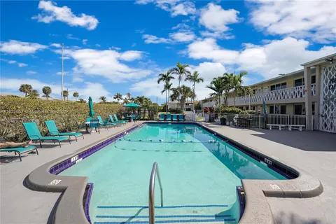 900 Atlantic Shores Blvd # 133, Hallandale Beach FL 33009