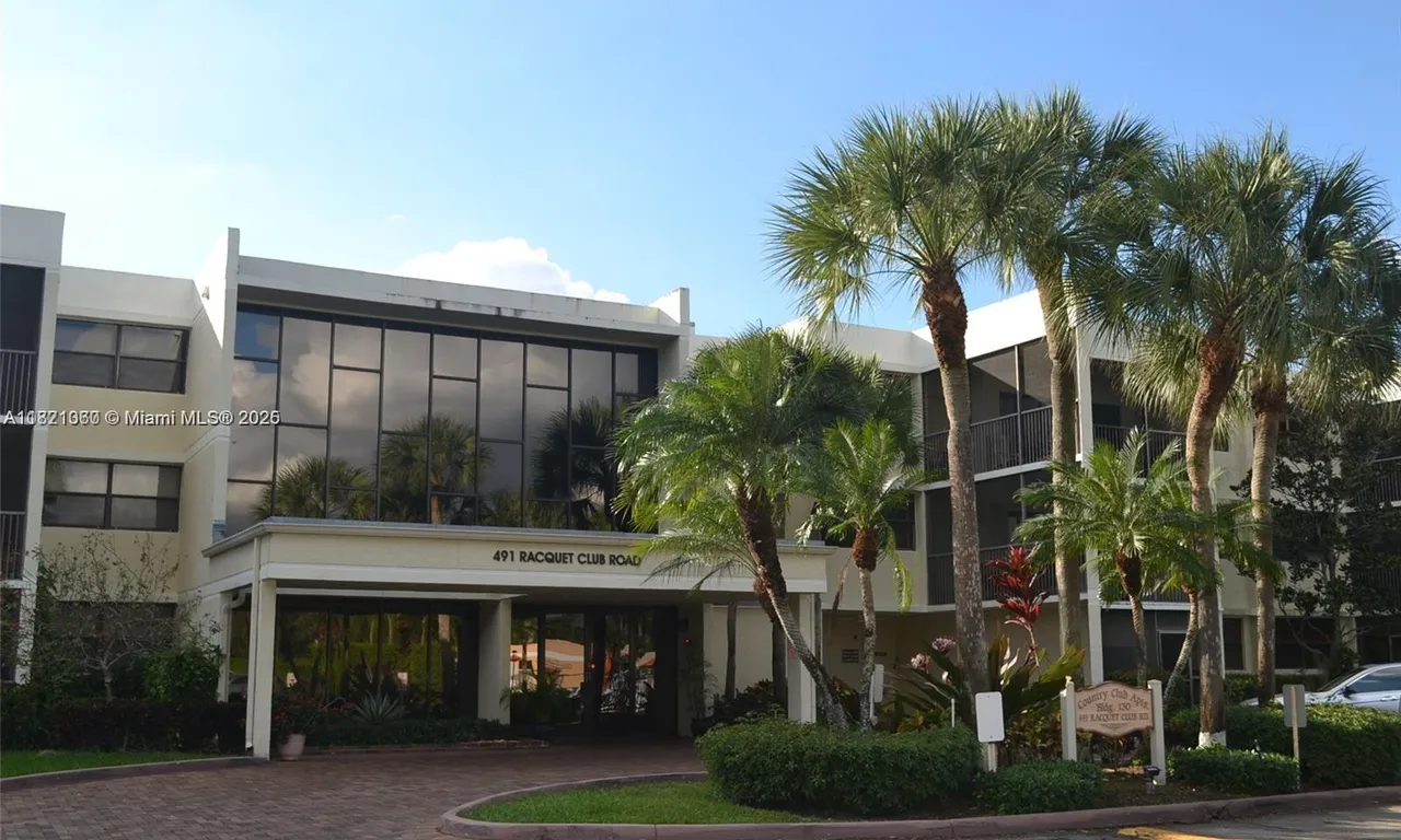 491 Racquet Club Rd # 302, Weston FL 33326
