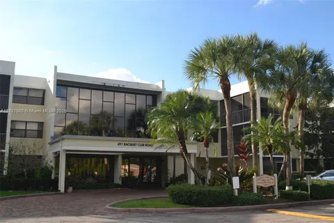 491 Racquet Club Rd # 302, Weston FL 33326