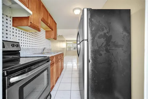 5797 Flagler St # 2, Hollywood FL 33023