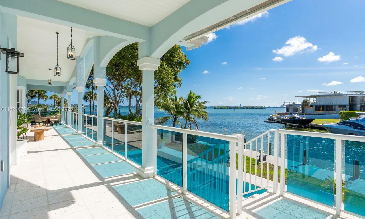 1080 NE Little River Dr, Miami FL 33138