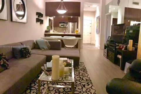 540 Brickell Key Dr # 522, Miami FL 33131