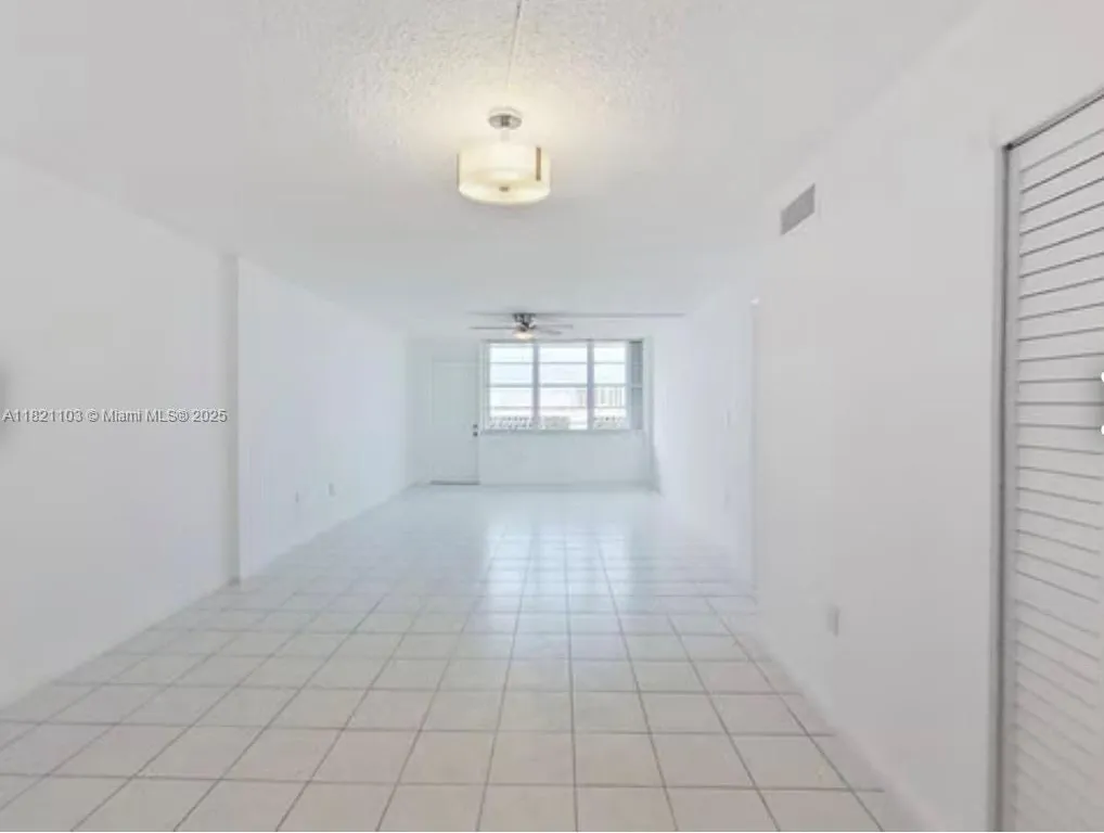 245 18th St # 801, Miami Beach FL 33139
