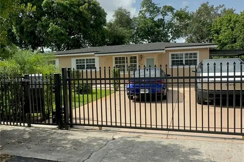 3250 NW 174th St, Miami Gardens FL 33056