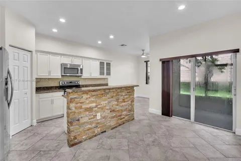 13227 SW 42nd St # 8103, Miramar FL 33027