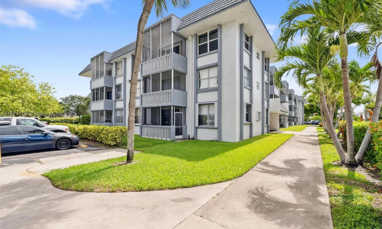 6705 NW 169th St # C310, Hialeah FL 33015