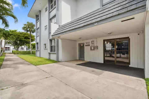 6705 NW 169th St # C310, Hialeah FL 33015
